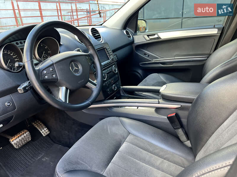 Внедорожник / Кроссовер Mercedes-Benz M-Class 2006 в Киеве