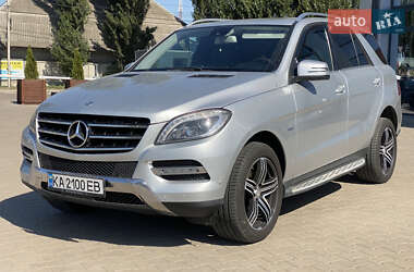 Внедорожник / Кроссовер Mercedes-Benz M-Class 2012 в 