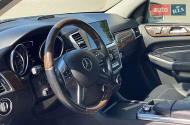 Внедорожник / Кроссовер Mercedes-Benz M-Class 2012 в 