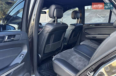 Внедорожник / Кроссовер Mercedes-Benz M-Class 2010 в 