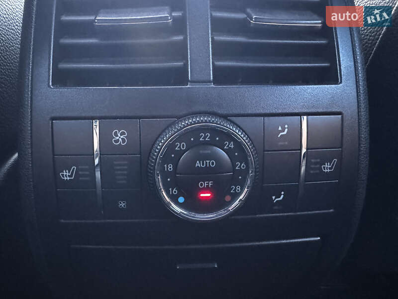 Внедорожник / Кроссовер Mercedes-Benz M-Class 2010 в Киеве