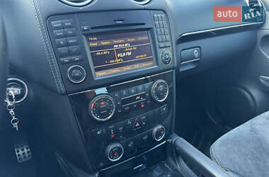 Внедорожник / Кроссовер Mercedes-Benz M-Class 2010 в 