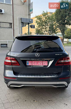 Внедорожник / Кроссовер Mercedes-Benz M-Class 2014 в 