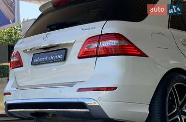Внедорожник / Кроссовер Mercedes-Benz M-Class 2012 в 
