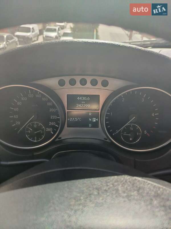 Позашляховик / Кросовер Mercedes-Benz M-Class 2010 в Хмельницькому