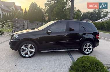 Внедорожник / Кроссовер Mercedes-Benz M-Class 1997 в 
