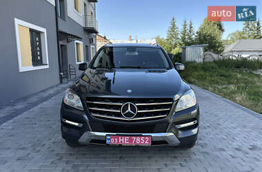 Внедорожник / Кроссовер Mercedes-Benz M-Class 2011 в 