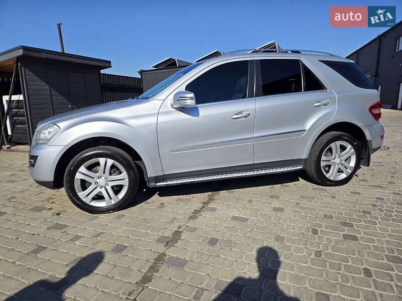 Внедорожник / Кроссовер Mercedes-Benz M-Class 2010 в Белой Церкви