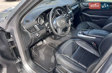 Внедорожник / Кроссовер Mercedes-Benz M-Class 2011 в 