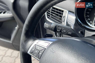 Внедорожник / Кроссовер Mercedes-Benz M-Class 2011 в 