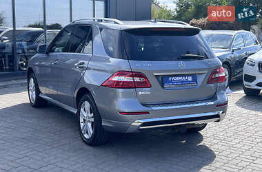 Внедорожник / Кроссовер Mercedes-Benz M-Class 2011 в 