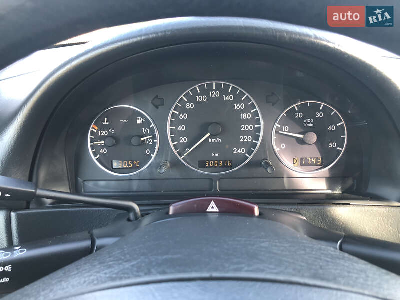 Внедорожник / Кроссовер Mercedes-Benz M-Class 2004 в Луцке