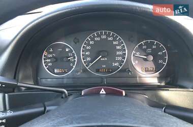 Внедорожник / Кроссовер Mercedes-Benz M-Class 2004 в 