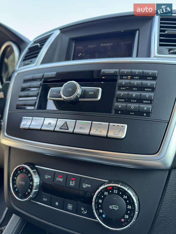Позашляховик / Кросовер Mercedes-Benz M-Class 2015 в Дніпрі