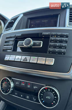 Позашляховик / Кросовер Mercedes-Benz M-Class 2015 в 