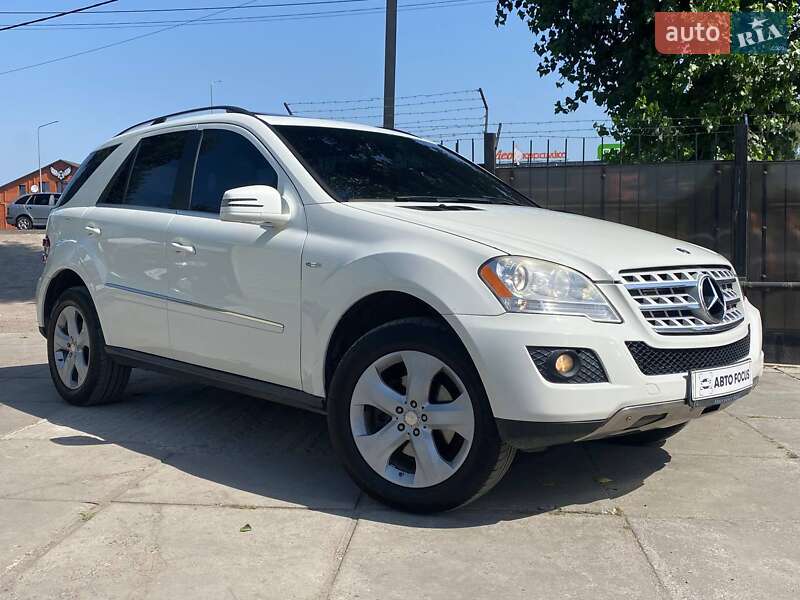 Mercedes-Benz M-Class 2011