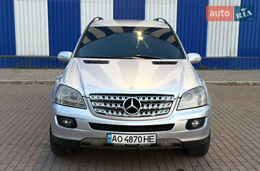 Внедорожник / Кроссовер Mercedes-Benz M-Class 2005 в 