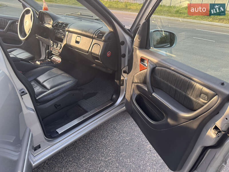 Позашляховик / Кросовер Mercedes-Benz M-Class 2002 в Львові фото 11 Позашляховик / Кросовер Mercedes-Benz M-Class 2002 в Львові