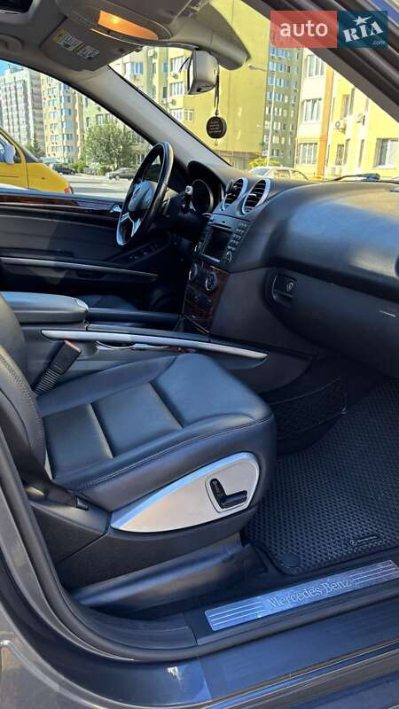 Внедорожник / Кроссовер Mercedes-Benz M-Class 2011 в Киеве