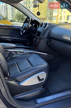 Позашляховик / Кросовер Mercedes-Benz M-Class 2011 в 