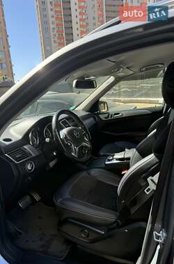 Внедорожник / Кроссовер Mercedes-Benz M-Class 2012 в 