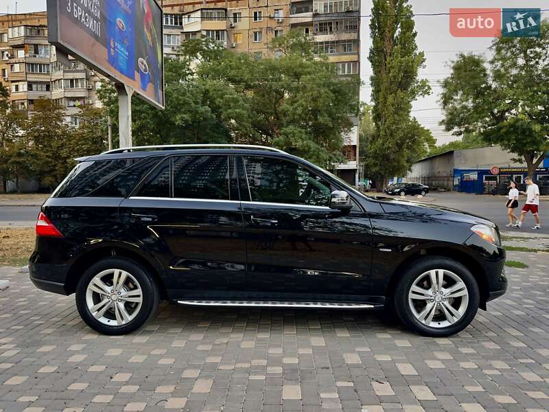 Внедорожник / Кроссовер Mercedes-Benz M-Class 2012 в Одессе