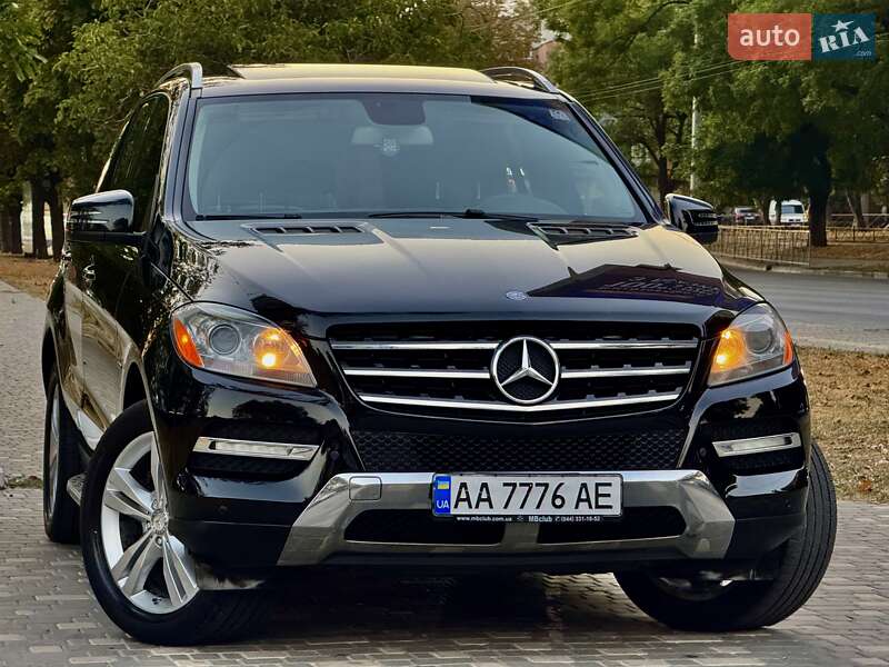 Внедорожник / Кроссовер Mercedes-Benz M-Class 2012 в Одессе
