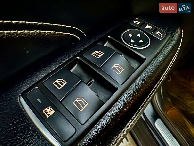 Внедорожник / Кроссовер Mercedes-Benz M-Class 2012 в Одессе