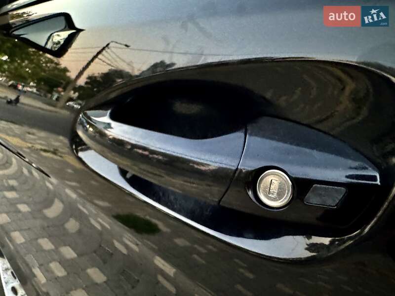 Внедорожник / Кроссовер Mercedes-Benz M-Class 2012 в Одессе