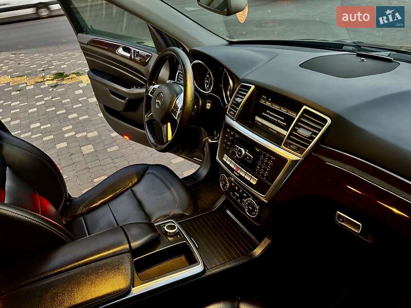 Внедорожник / Кроссовер Mercedes-Benz M-Class 2012 в Одессе