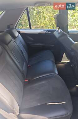 Внедорожник / Кроссовер Mercedes-Benz M-Class 2006 в 