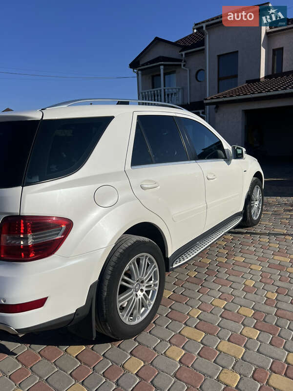 Внедорожник / Кроссовер Mercedes-Benz M-Class 2011 в Гайсине фото 9 Внедорожник / Кроссовер Mercedes-Benz M-Class 2011 в Гайсине