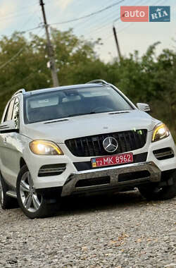 Внедорожник / Кроссовер Mercedes-Benz M-Class 2013 в 