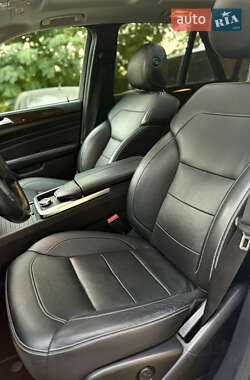 Внедорожник / Кроссовер Mercedes-Benz M-Class 2013 в 