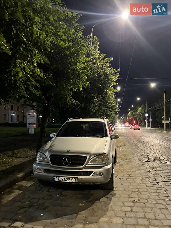 Внедорожник / Кроссовер Mercedes-Benz M-Class 2002 в Заставной