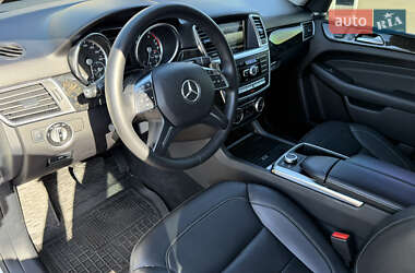 Внедорожник / Кроссовер Mercedes-Benz M-Class 2014 в 
