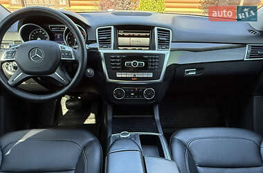 Внедорожник / Кроссовер Mercedes-Benz M-Class 2014 в 