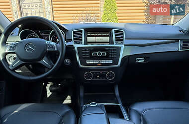 Внедорожник / Кроссовер Mercedes-Benz M-Class 2014 в 