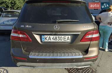 Позашляховик / Кросовер Mercedes-Benz M-Class 2013 в 