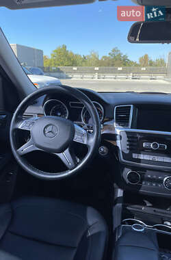 Позашляховик / Кросовер Mercedes-Benz M-Class 2013 в  фото 11 Позашляховик / Кросовер Mercedes-Benz M-Class 2013 в