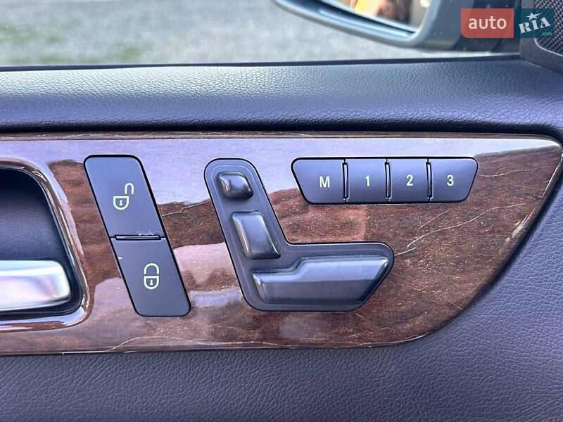 Позашляховик / Кросовер Mercedes-Benz M-Class 2011 в Одесі