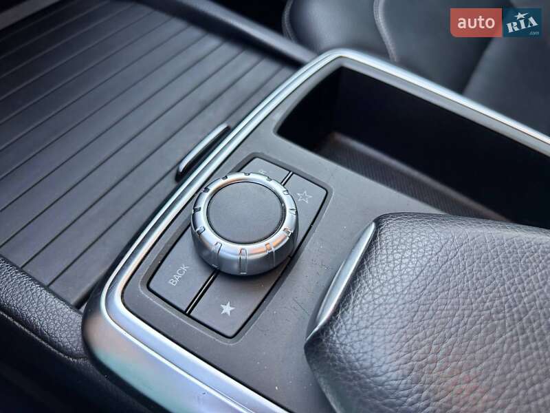 Позашляховик / Кросовер Mercedes-Benz M-Class 2011 в Одесі