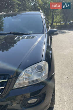 Позашляховик / Кросовер Mercedes-Benz M-Class 2007 в 
