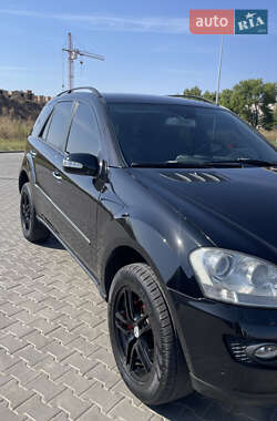 Позашляховик / Кросовер Mercedes-Benz M-Class 2007 в 