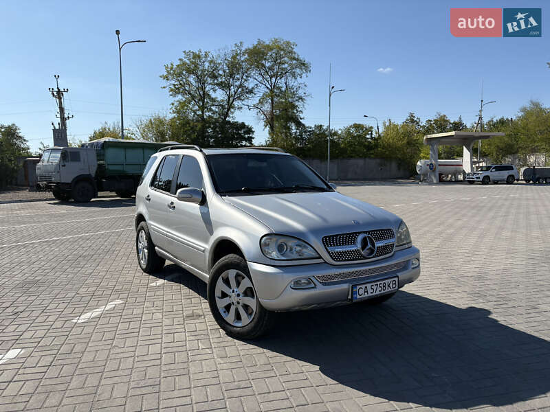Mercedes-Benz M-Class 2003