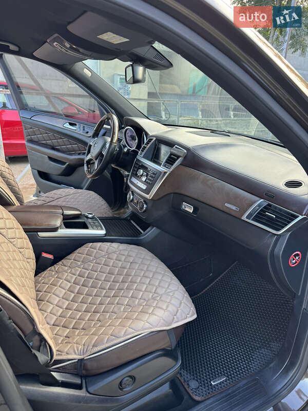 Внедорожник / Кроссовер Mercedes-Benz M-Class 2012 в Вижнице
