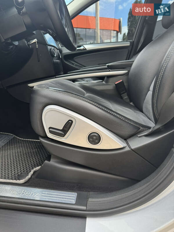 Внедорожник / Кроссовер Mercedes-Benz M-Class 2010 в Киеве фото 8 Внедорожник / Кроссовер Mercedes-Benz M-Class 2010 в Киеве