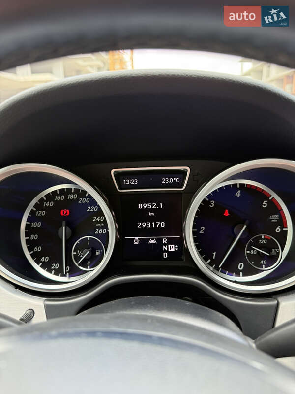 Внедорожник / Кроссовер Mercedes-Benz M-Class 2011 в Львове