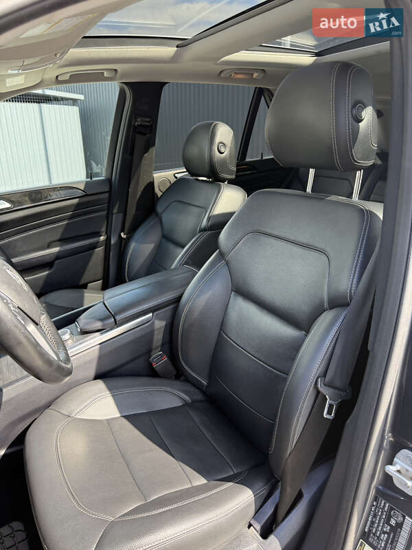 Внедорожник / Кроссовер Mercedes-Benz M-Class 2012 в Киеве