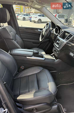 Позашляховик / Кросовер Mercedes-Benz M-Class 2012 в  фото 21 Позашляховик / Кросовер Mercedes-Benz M-Class 2012 в